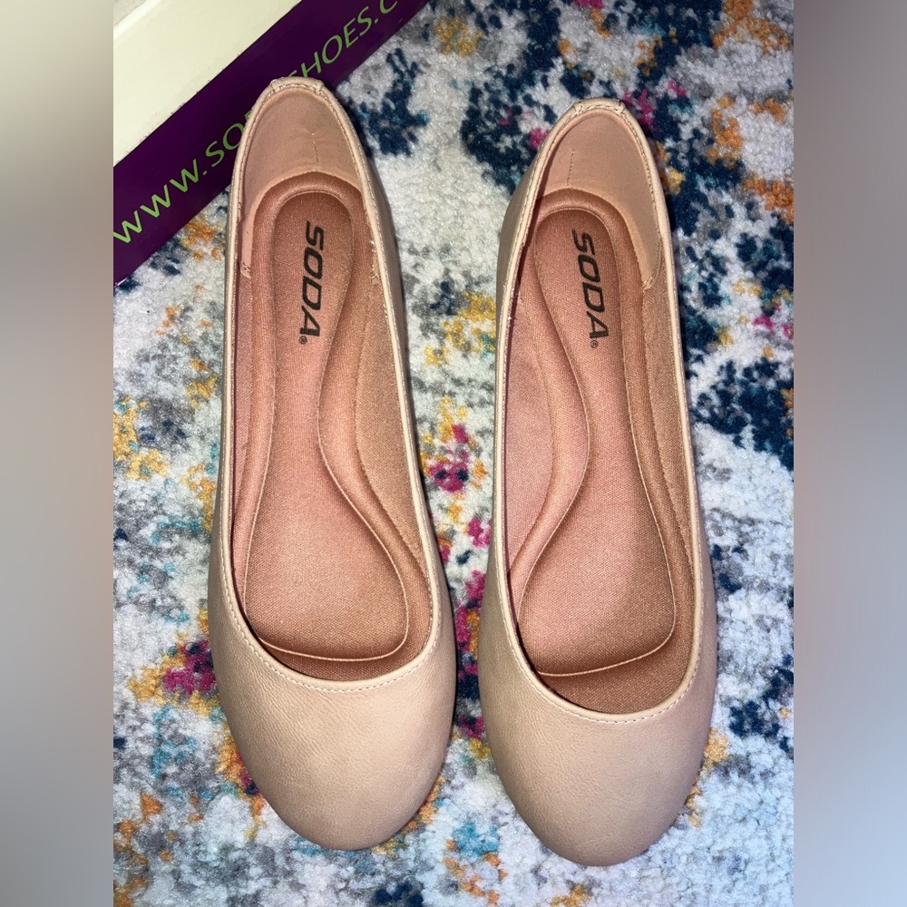 Soda kreme flats size 6.5 new never used